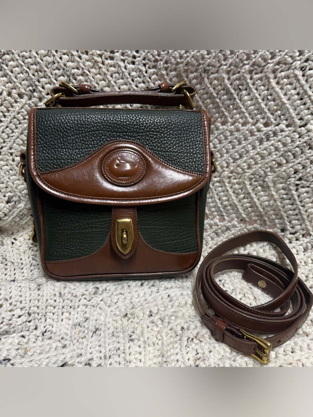 Vintage Dooney & Bourke Ivy Square Carrier